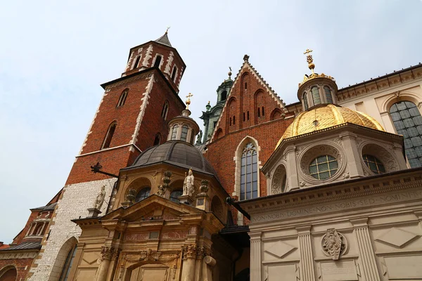 Catedral do Castelo Real de Wawel em Cracóvia, Polônia — Fotografia de Stock