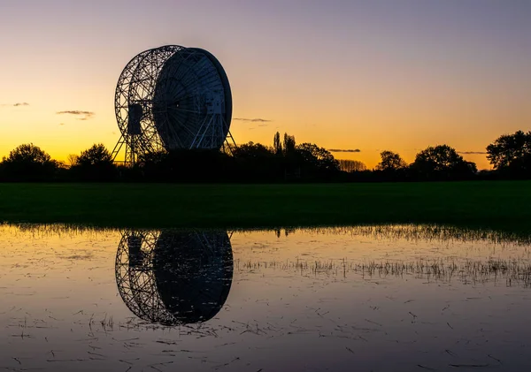 Wschód Słońca Teleskopie Lovella Jodrell Bank Jest Znaną Cechą Krajobrazu Obrazy Stockowe bez tantiem