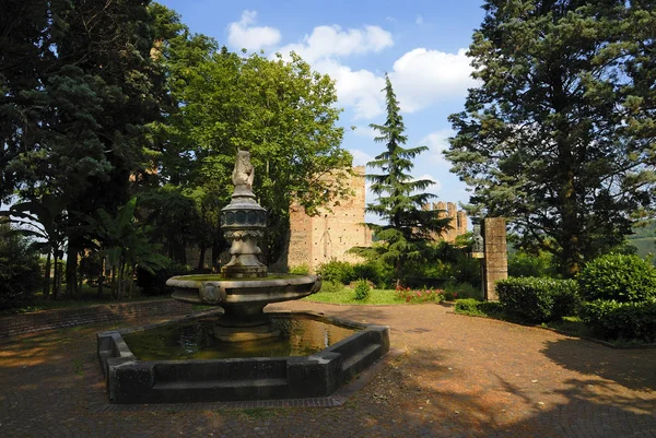 Castel Arquato 'nun bir detayı. — Stok fotoğraf