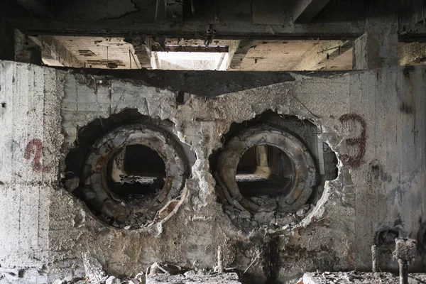 Details van een oude verlaten fabriek — Stockfoto