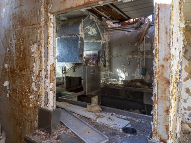 Terk edilmiş bir NATO üssünün detayları