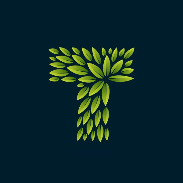 新鮮な緑によって形成される T 文字ロゴを葉します。. — ストックベクタ