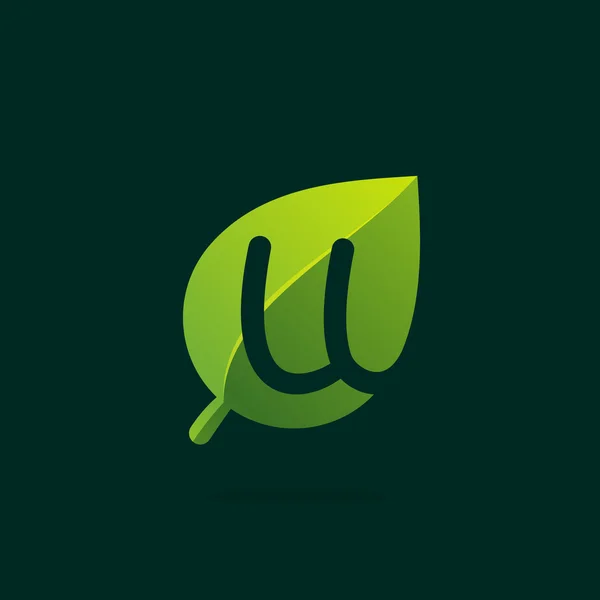 U harfi logo yeşil yaprak. — Stok Vektör