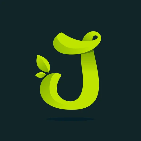 J lettera logo con foglie verdi . — Vettoriale Stock