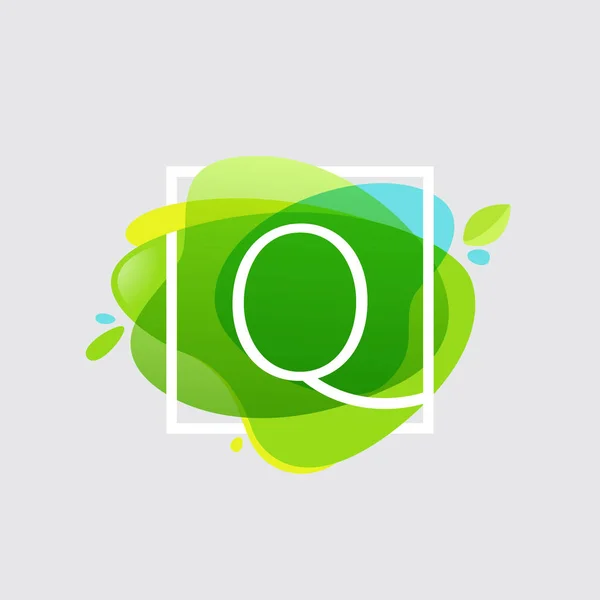 Q letter logo in square frame at green watercolor splash backgro — Stock Vector