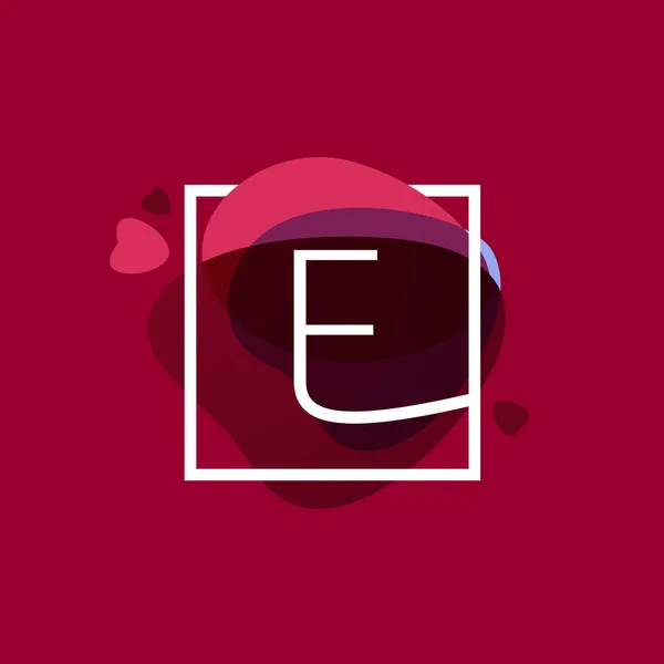 Logo lettre E dans un cadre carré à fond aquarelle avec ouïe — Image vectorielle