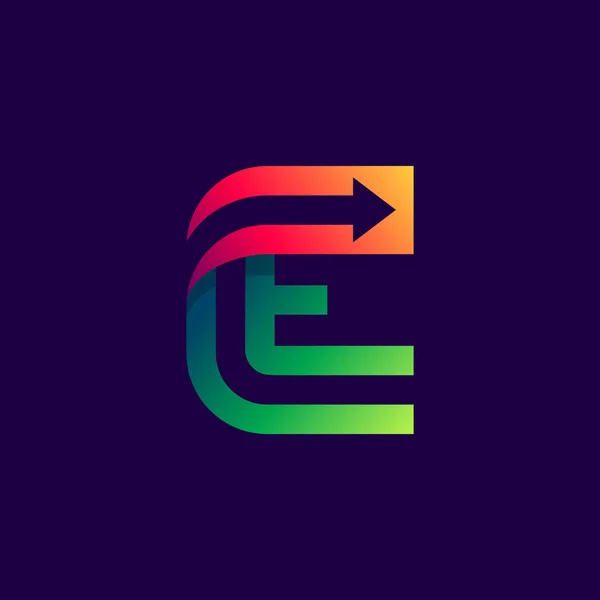 Letter E logo with arrow inside. — ストックベクタ