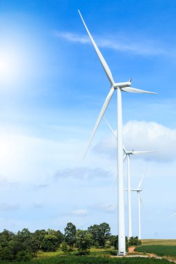 elektrik üreten Rüzgar türbinleri