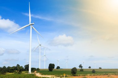 elektrik üreten Rüzgar türbinleri