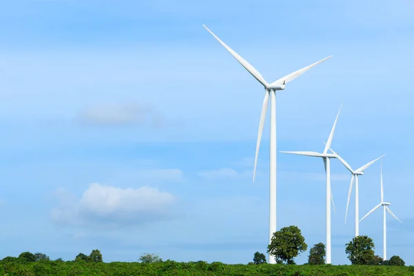 Turbine eoliche che generano elettricità — Foto Stock