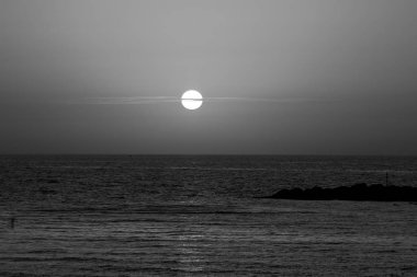 kırmızı kış, bulutlu gökyüzü günbatımı