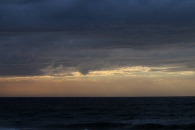 günbatımı iyi sıcak hava gün, bulutlu gökyüzü, bulutlar deniz güneş ray