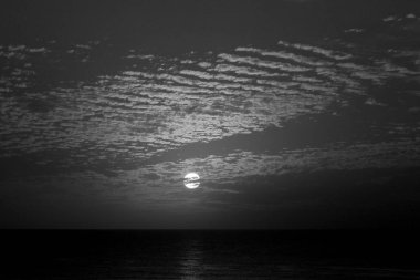 kış, bulutlu gökyüzü, bulutlar deniz güneş ray günbatımı