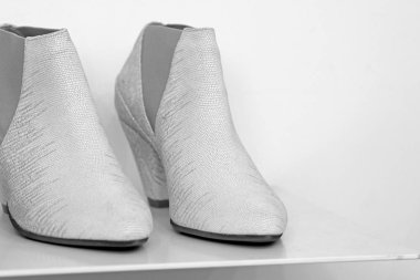 Kadın Ayakkabı penceresinde, sonbahar Ayakkabı