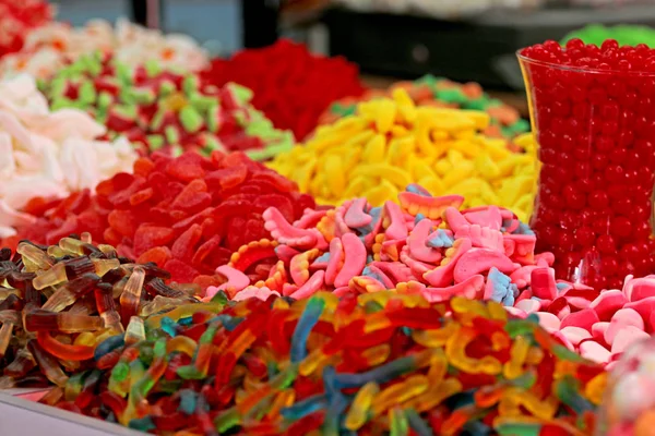 Gelatina colorido ampla gama de doces — Fotografia de Stock