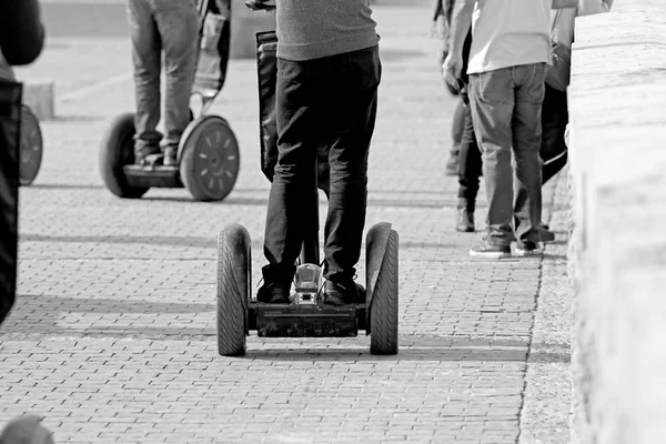 Monokoleso Elektrik Transport Zum Skifahren — Stockfoto