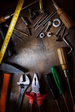 Alt tablo araçları ile