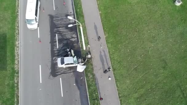 Crash Scene Severely Damaged Car Auto Crash Police Aerial Panoramic — Stockvideo