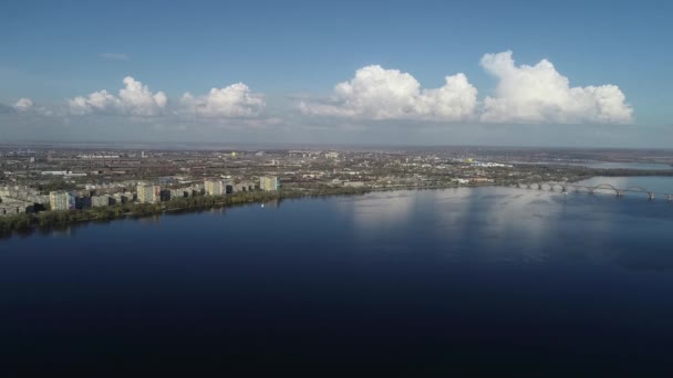 Автомобілі Їдуть Мосту Вид Повітря Міст Висоти — стокове відео