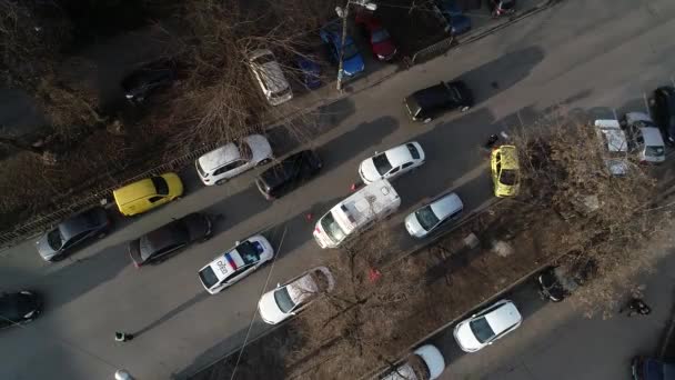 Accidente Tráfico Con Dos Choques Autos Vista Panorámica Parte Superior — Vídeo de stock