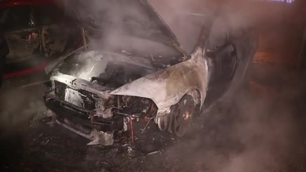 ウクライナDnipro Dnepr警察は劇的な致命的な車の事故現場の交差点を調査します空中トップビューパノラマスカイフライドローンコプターHd — ストック動画