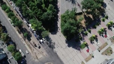 4K Ukrayna 'da Park Park' ın üzerinde uçan kahramanlar.