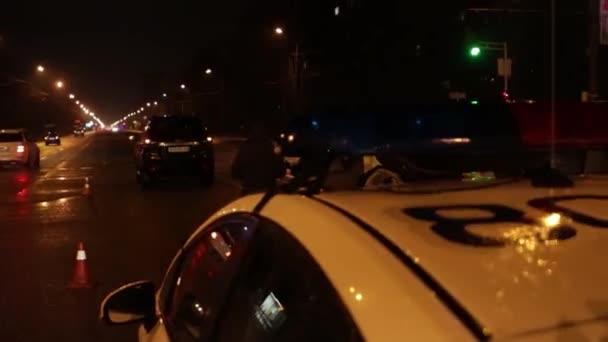 Ucrânia Dnipro Dnepr Polícia Investiga Dramático Acidente Carro Fatal Cena — Vídeo de Stock