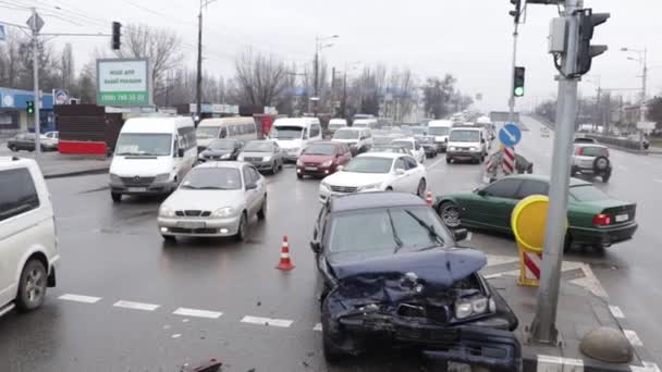 Ucrânia Dnipro Dnepr Polícia Investiga Dramático Acidente Carro Fatal Cena — Vídeo de Stock