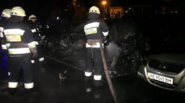 Ukrayna 'nın en yüksek noktasından büyük ateş ve siyah duman yükseliyor