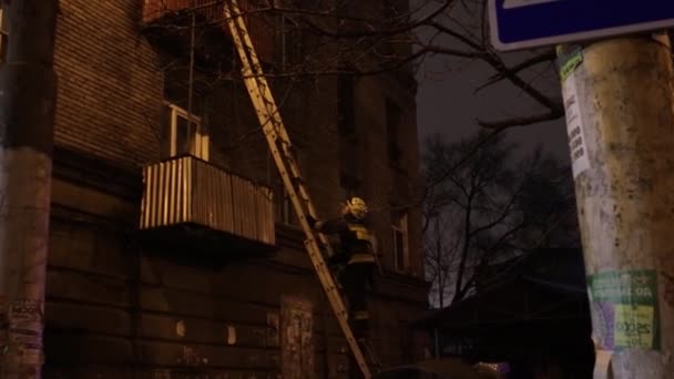 Stor Brand Och Svart Rök Skytte Från Höjd Ukraina Dnepr — Stockvideo