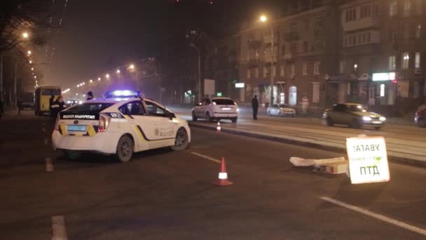 Ucraina Dnipro Dnepr Polizia Indagare Drammatica Scena Incidente Stradale Fatale — Video Stock