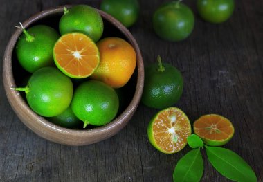 Taze narenciye calamondin meyve