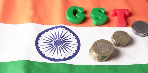 Concepto Gst Alfabeto Gst Monedas Indias Sobre Fondo Bandera India — Foto de Stock