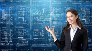 İşkadını mimar mühendis inşaat tasarım ve iş kavramı