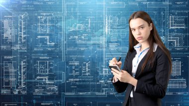 İşkadını mimar mühendis inşaat tasarım ve iş kavramı