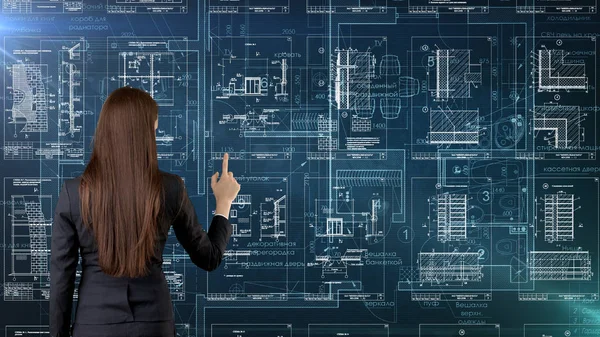 İşkadını mimar mühendis inşaat tasarım ve iş kavramı