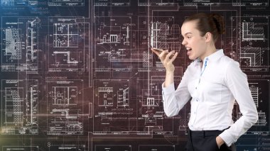 İşkadını mimar mühendis inşaat tasarım ve iş kavramı