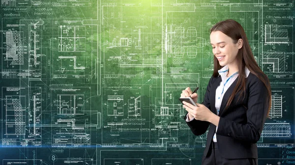 İşkadını mimar mühendis inşaat tasarım ve iş kavramı