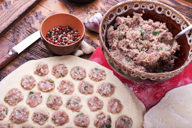 Ham ev yapımı köfte