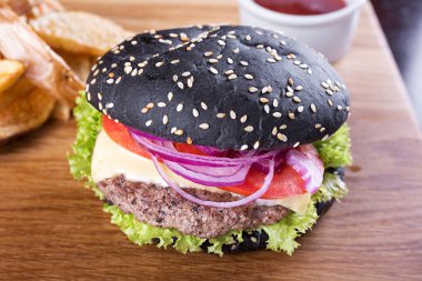 tahtada siyah burger