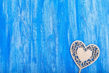 Sevgililer gününde ahşap Kalpler