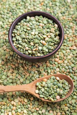 pişmemiş bezelye arka plan dağınık