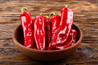 bir tabak içinde Chili biber