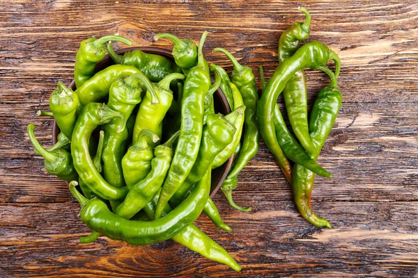 Hot green peppers — Stock Photo, Image