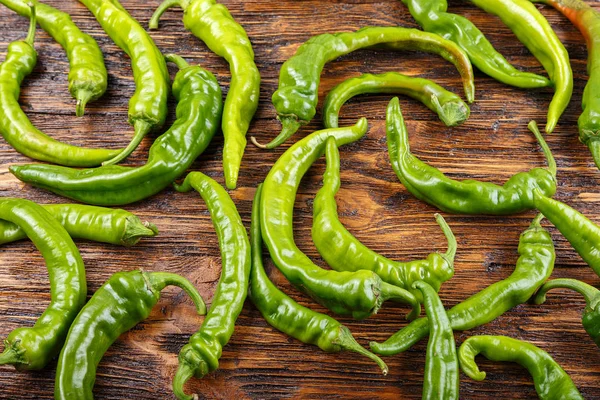 A lot of green chili peppers — Stock Photo, Image