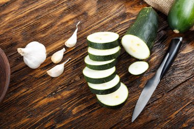 çiğ kabak dilimleri yönetim kurulu