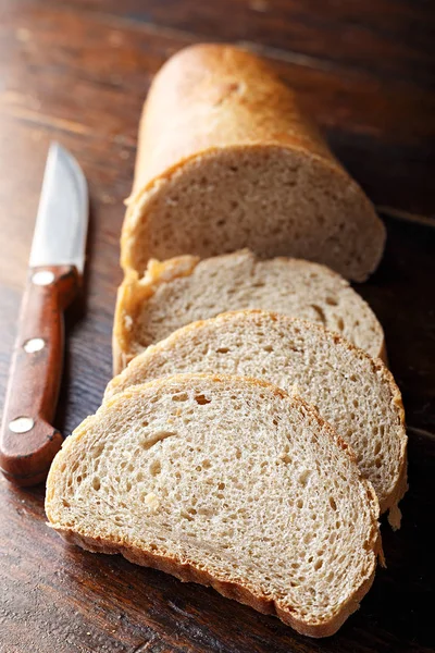 Φρεσκοψημένο ψωμί φέτες — Φωτογραφία Αρχείου