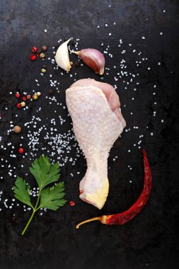 Baharat ile tavuk budu