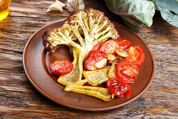 Légumes cuits dans une assiette — Photo