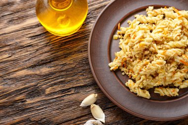 nautically makarna ahşap arka plan üzerinde